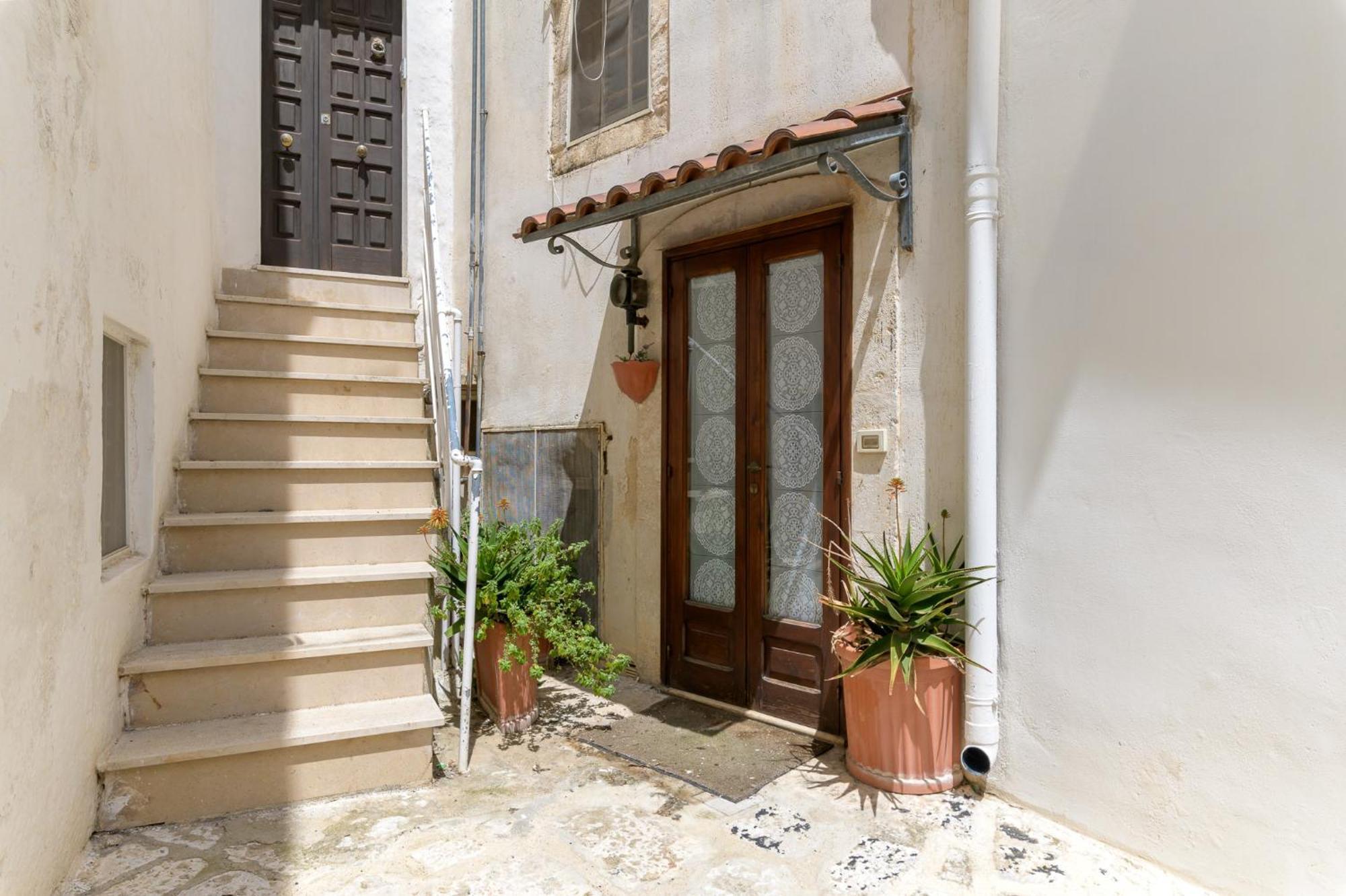 Appartamento Vintage Con Balcone By Wonderful Italy Остуни Экстерьер фото
